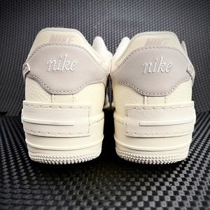 Nike Air Force 1 shadow